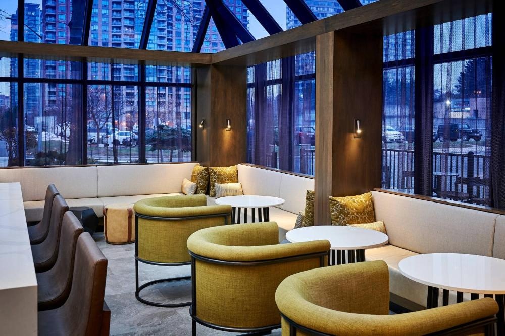 Premium King Room with City View